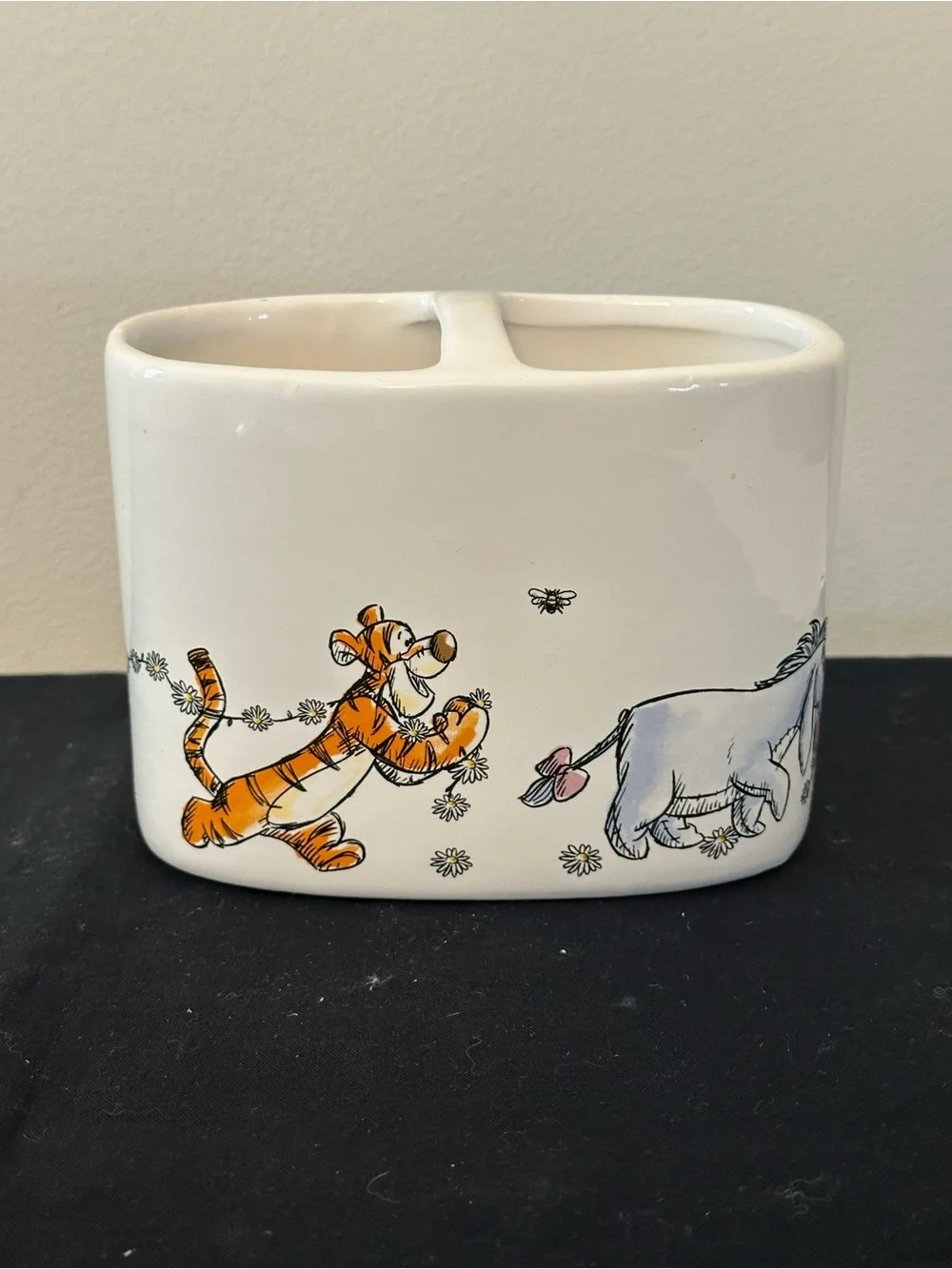 Disney Winnie the Pooh and Piglet Floral Toothbrush Holder